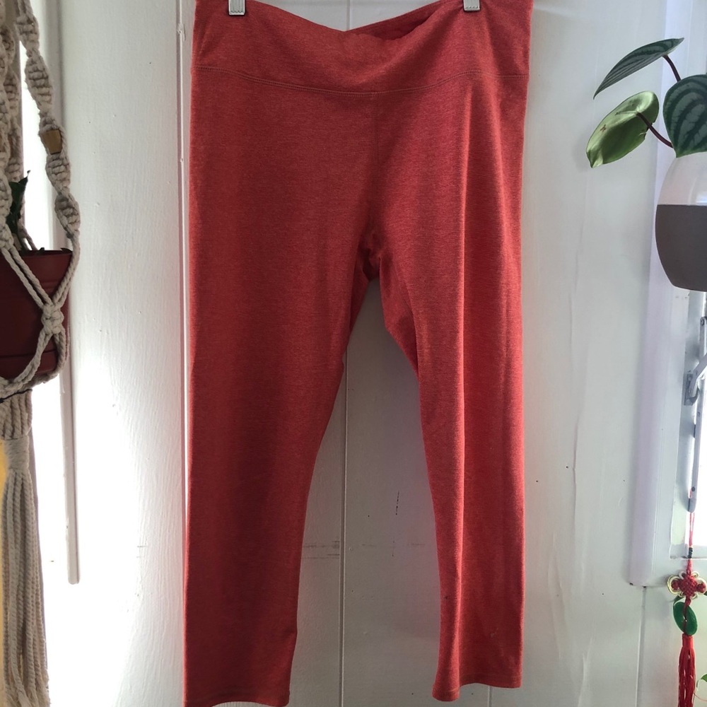 Coral Capri Leggings